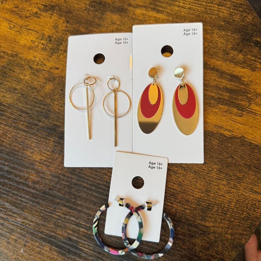 GAP NWT Gold Tone Earring Bundle Dangle Hoop Geometric Statement Set of 3